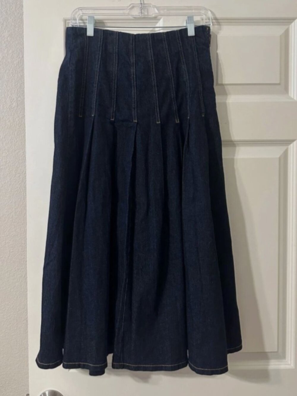 Free Assembly Stitch Pleated Denim Midi Skirt Sz 10 or Size 12 - Picture 2 of 3